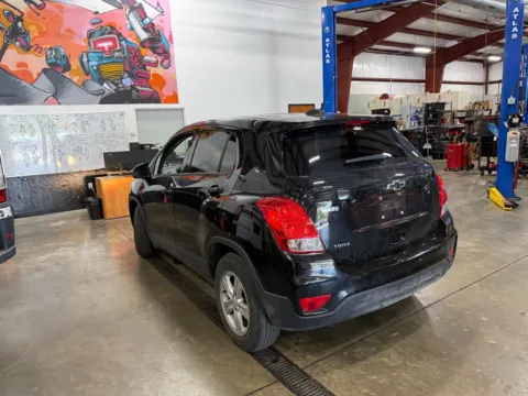 More photos of 2020 Chevrolet Trax LS at Indy Auto Man - Indianapolis, IN