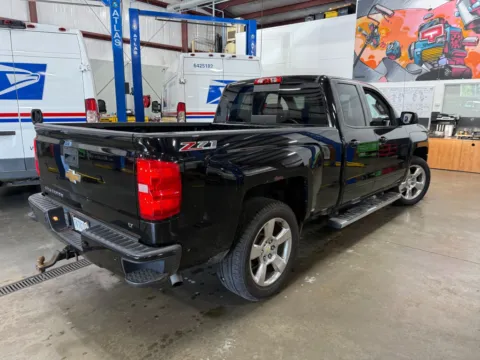 Another view of 2016 Chevrolet Silverado 1500 LT LT2 for sale in Indianapolis, IN at Indy Auto Man - Indianapolis