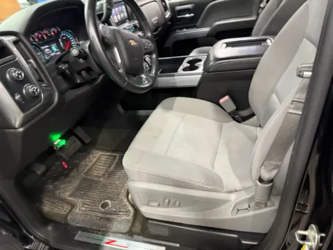 More photos of 2016 Chevrolet Silverado 1500 LT LT2 at Indy Auto Man - Indianapolis, IN