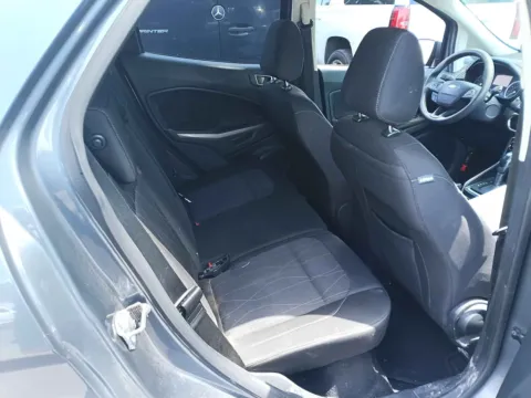 More photos of 2021 Ford EcoSport SE at Indy Auto Man - Indianapolis, IN