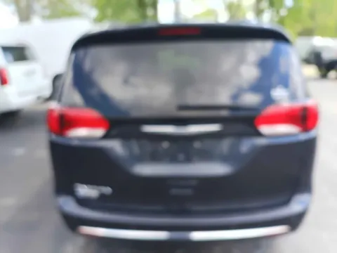 Another view of 2019 Chrysler Pacifica Touring L Plus for sale in Indianapolis, IN at Indy Auto Man - Indianapolis