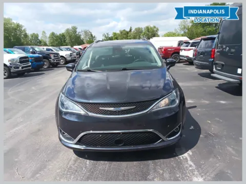 Unknown 2019 Chrysler Pacifica Touring L Plus for sale in Indianapolis, IN