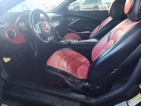 More photos of 2020 Chevrolet Camaro 1LT at Indy Auto Man - Indianapolis, IN