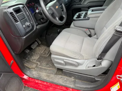 More photos of 2018 Chevrolet Silverado 1500 Custom at Indy Auto Man - Indianapolis, IN