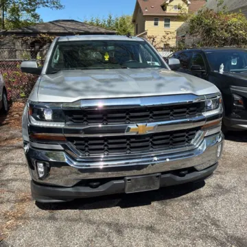 Photos of 2018 Chevrolet Silverado 1500 LT LT1 for sale in Indianapolis, IN at Indy Auto Man - Indianapolis