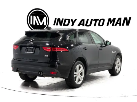 More photos of 2017 Jaguar F-PACE 35t R-Sport at Indy Auto Man - Indianapolis, IN