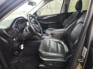 More photos of 2021 Ford Escape SEL at Indy Auto Man - Indianapolis, IN