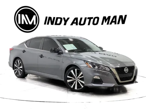 Photos of 2019 Nissan Altima 2.5 SR for sale in Indianapolis, IN at Indy Auto Man - Indianapolis