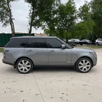 Another view of 2020 Land Rover Range Rover HSE for sale in Indianapolis, IN at Indy Auto Man - Indianapolis