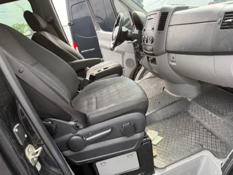 More photos of 2016 Mercedes-Benz Sprinter 2500 Passenger 144 WB BlueTEC at Indy Auto Man - Indianapolis, IN