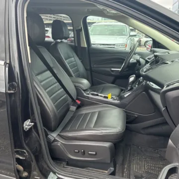 More photos of 2015 Ford Escape Titanium at Indy Auto Man - Indianapolis, IN