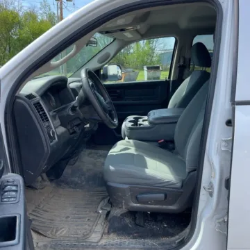 More photos of 2018 Ram 2500 Tradesman at Indy Auto Man - Indianapolis, IN