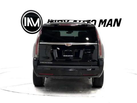 More photos of 2019 Cadillac Escalade Platinum Edition at Indy Auto Man - Indianapolis, IN