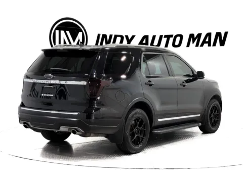 More photos of 2018 Ford Explorer XLT at Indy Auto Man - Indianapolis, IN