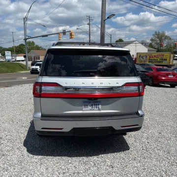 More photos of 2019 Lincoln Navigator Select at Indy Auto Man - Indianapolis, IN