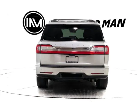 More photos of 2019 Lincoln Navigator Select at Indy Auto Man - Indianapolis, IN