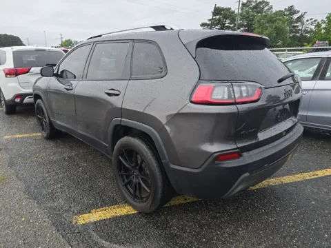 More photos of 2019 Jeep Cherokee Limited at Indy Auto Man - Indianapolis, IN