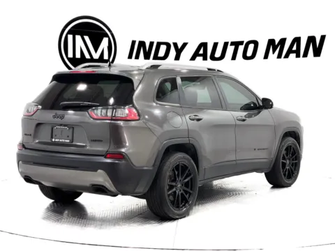 More photos of 2019 Jeep Cherokee Limited at Indy Auto Man - Indianapolis, IN
