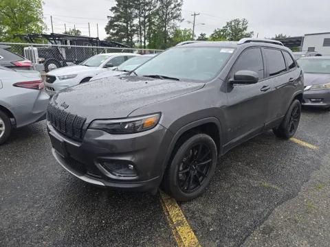 Photos of 2019 Jeep Cherokee Limited for sale in Indianapolis, IN at Indy Auto Man - Indianapolis