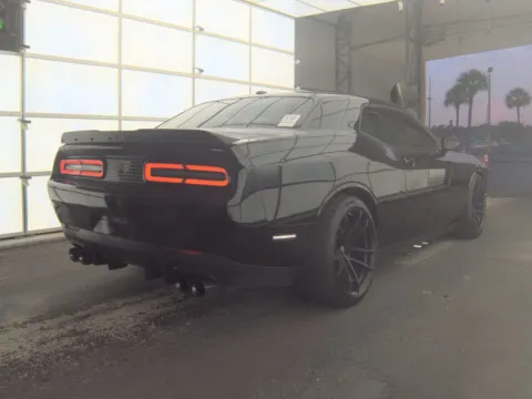More photos of 2019 Dodge Challenger R/T at Indy Auto Man - Indianapolis, IN