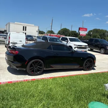 Another view of 2019 Chevrolet Camaro 1LT for sale in Indianapolis, IN at Indy Auto Man - Indianapolis