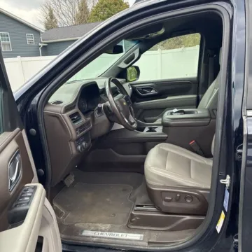 More photos of 2021 Chevrolet Tahoe LT at Indy Auto Man - Indianapolis, IN