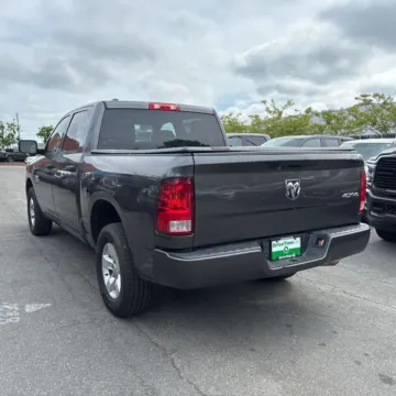 More photos of 2019 Ram 1500 Classic Express at Indy Auto Man - Indianapolis, IN