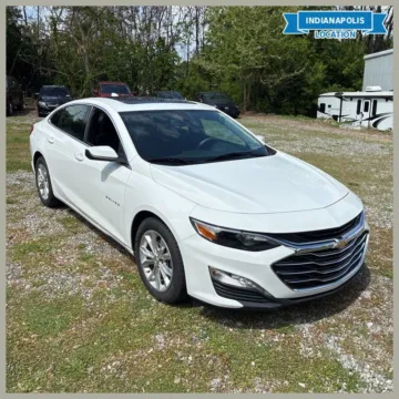 White 2019 Chevrolet Malibu LT for sale in Indianapolis, IN