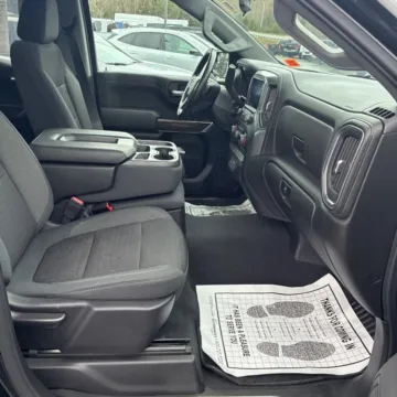 More photos of 2019 Chevrolet Silverado 1500 RST at Indy Auto Man - Indianapolis, IN