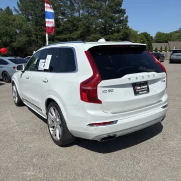 More photos of 2017 Volvo XC90 Hybrid T8 Inscription at Indy Auto Man - Indianapolis, IN