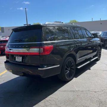 More photos of 2020 Lincoln Navigator L Reserve at Indy Auto Man - Indianapolis, IN