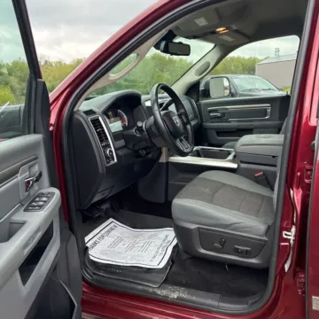 More photos of 2016 Ram 2500 Big Horn at Indy Auto Man - Indianapolis, IN