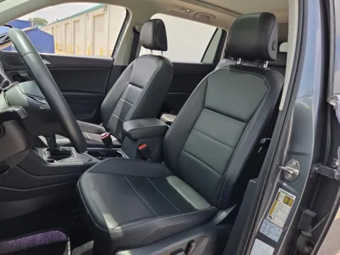 More photos of 2021 Volkswagen Tiguan 2.0T SE at Indy Auto Man - Indianapolis, IN