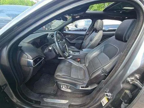 More photos of 2019 Jaguar F-PACE 30t R-Sport at Indy Auto Man - Indianapolis, IN