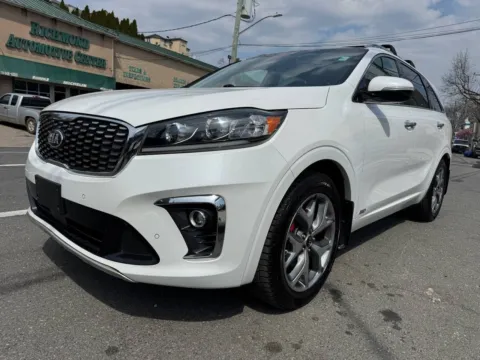 Photos of 2019 Kia Sorento SX for sale in Indianapolis, IN at Indy Auto Man - Indianapolis
