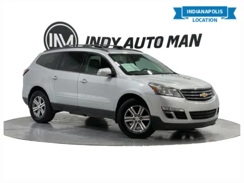 Silver 2017 Chevrolet Traverse 2LT for sale in Indianapolis, IN