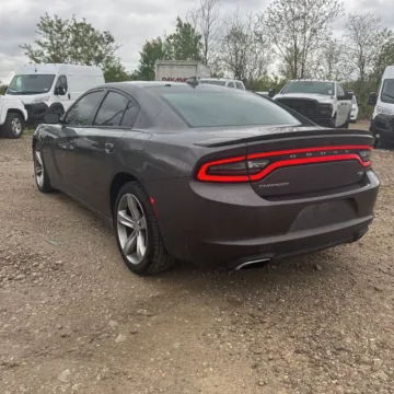 More photos of 2015 Dodge Charger R/T at Indy Auto Man - Indianapolis, IN
