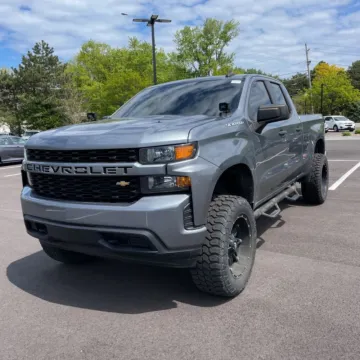 Photos of 2019 Chevrolet Silverado 1500 Custom for sale in Indianapolis, IN at Indy Auto Man - Indianapolis