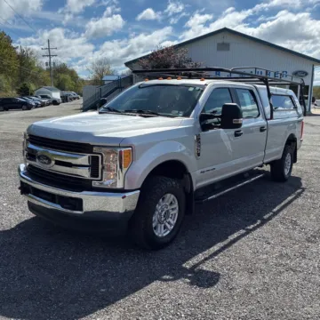 Photos of 2017 Ford F-250SD XL for sale in Indianapolis, IN at Indy Auto Man - Indianapolis