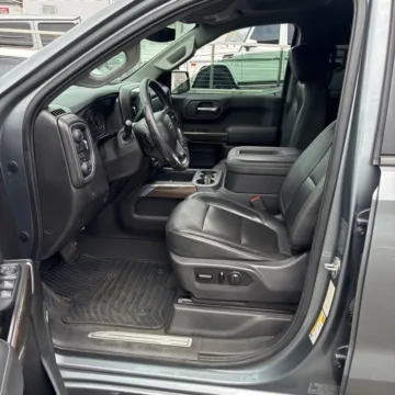More photos of 2019 Chevrolet Silverado 1500 RST at Indy Auto Man - Indianapolis, IN