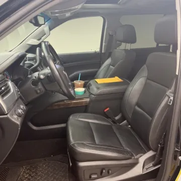 More photos of 2019 Chevrolet Tahoe LT at Indy Auto Man - Indianapolis, IN