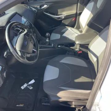 More photos of 2017 Ford Focus ST at Indy Auto Man - Indianapolis, IN