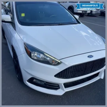 White 2017 Ford Focus ST for sale in Indianapolis, IN