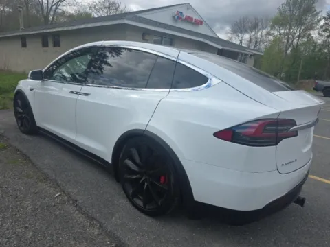 More photos of 2016 Tesla Model X P90D at Indy Auto Man - Indianapolis, IN
