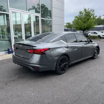Another view of 2022 Nissan Altima 2.5 SR for sale in Indianapolis, IN at Indy Auto Man - Indianapolis