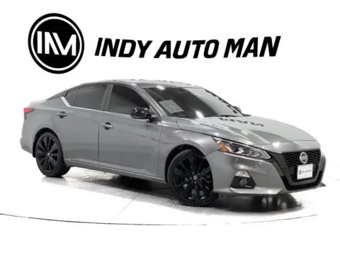 Photos of 2022 Nissan Altima 2.5 SR for sale in Indianapolis, IN at Indy Auto Man - Indianapolis