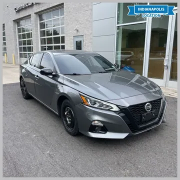 Gray 2022 Nissan Altima 2.5 SR for sale in Indianapolis, IN