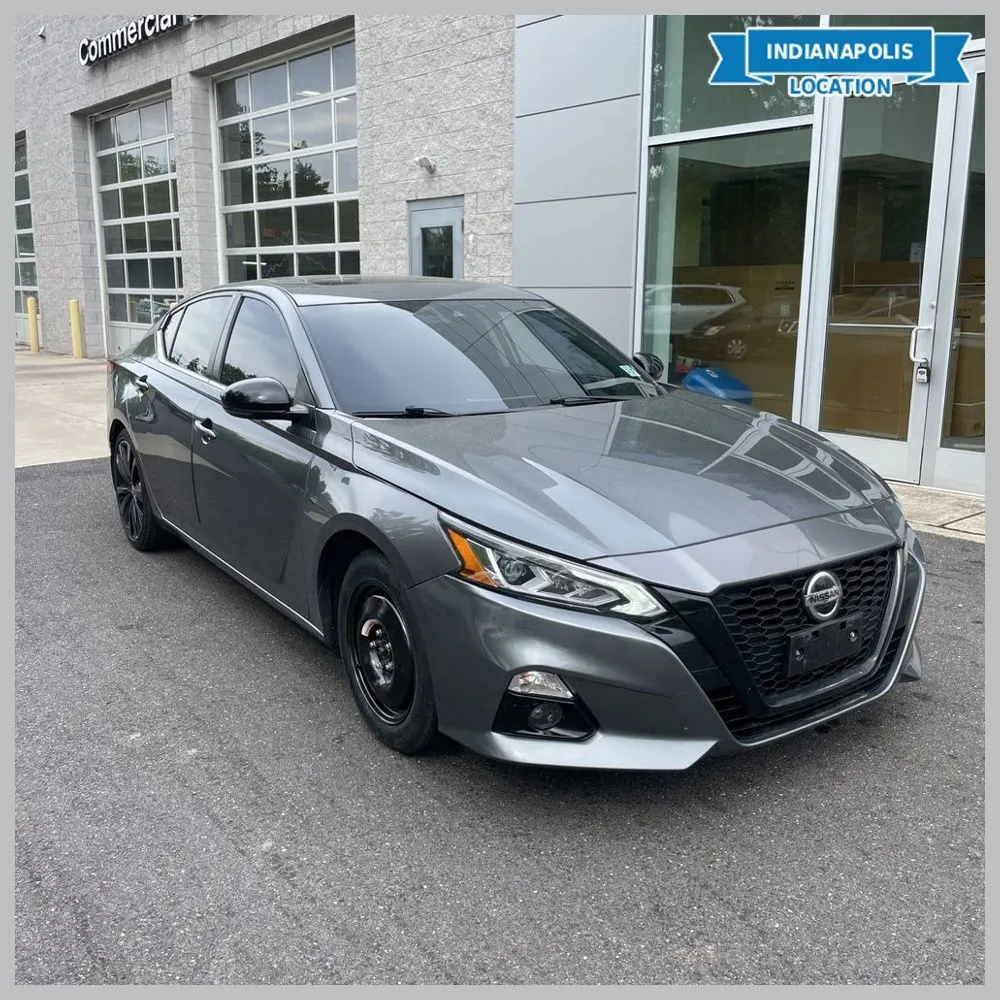 Gray 2022 Nissan Altima 2.5 SR for sale in Indianapolis, IN
