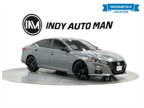 Gray 2022 Nissan Altima 2.5 SR for sale in Indianapolis, IN
