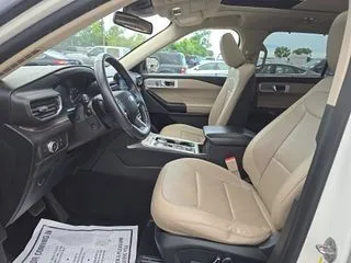 More photos of 2020 Ford Explorer Limited at Indy Auto Man - Indianapolis, IN